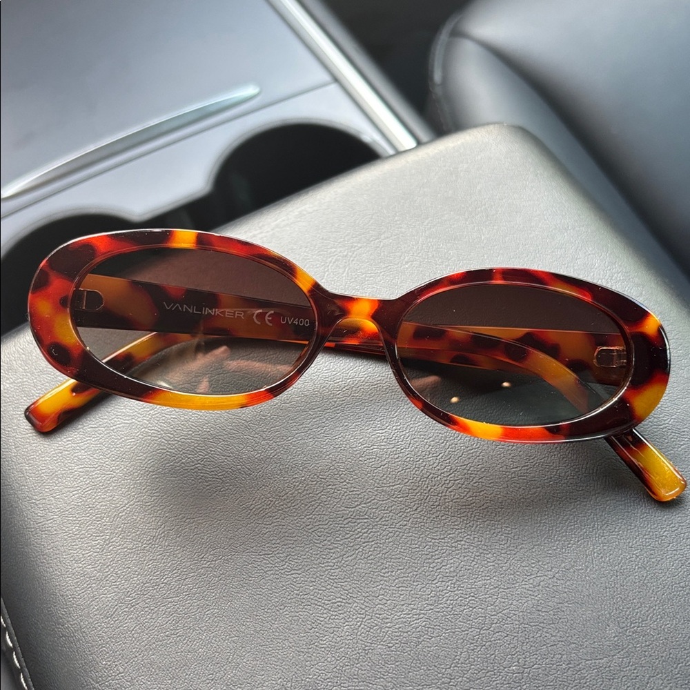 VanLinker Tortoise Shell Oval Sunglasses small mi… - image 3